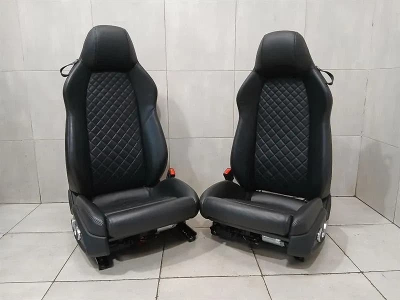 AUDI AUDI R8 4S AWD SEATS 18-WAY COMFORT SEATS INTERIOR 18-WAY FULLY ELECTRIC SEATS