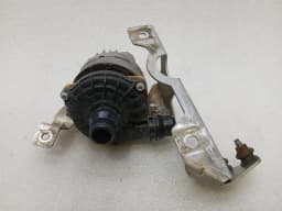 MERCEDES-BENZ Mercedes GT R190 additional cooling pump A0005002500 coolant pump pump — thumbnail 8