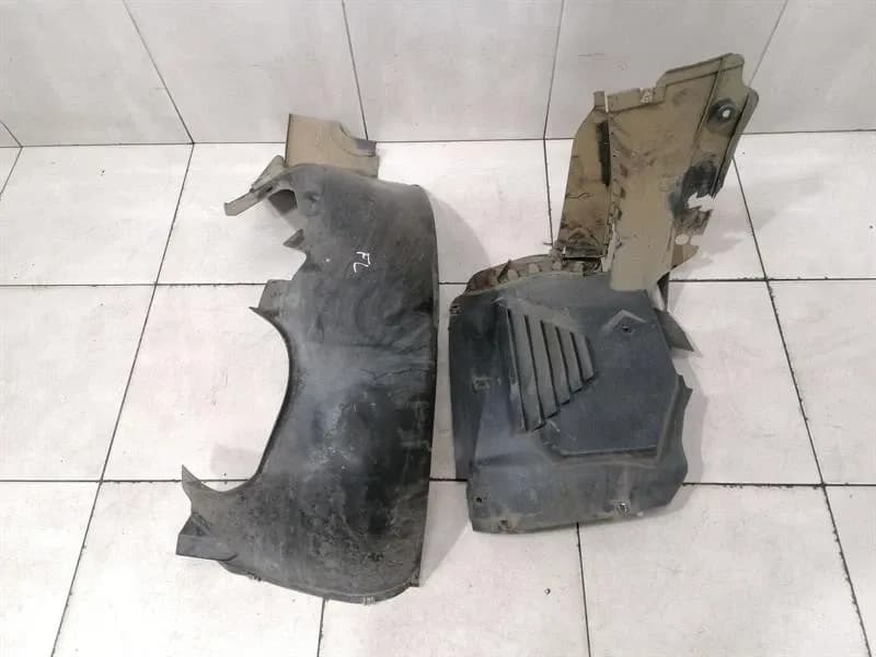 PORSCHE Porsche 996 wheel arch liner FL 99650420308 wheel arch cover defect 99650412200