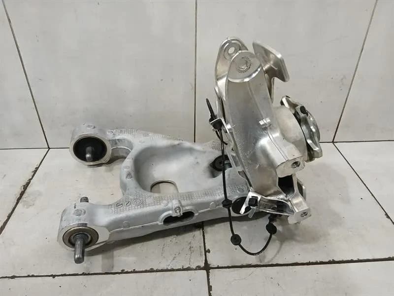 Ferrari Purosangue F175 Left Rear Hub 800828 Wheel Bearing Housing Rear Left