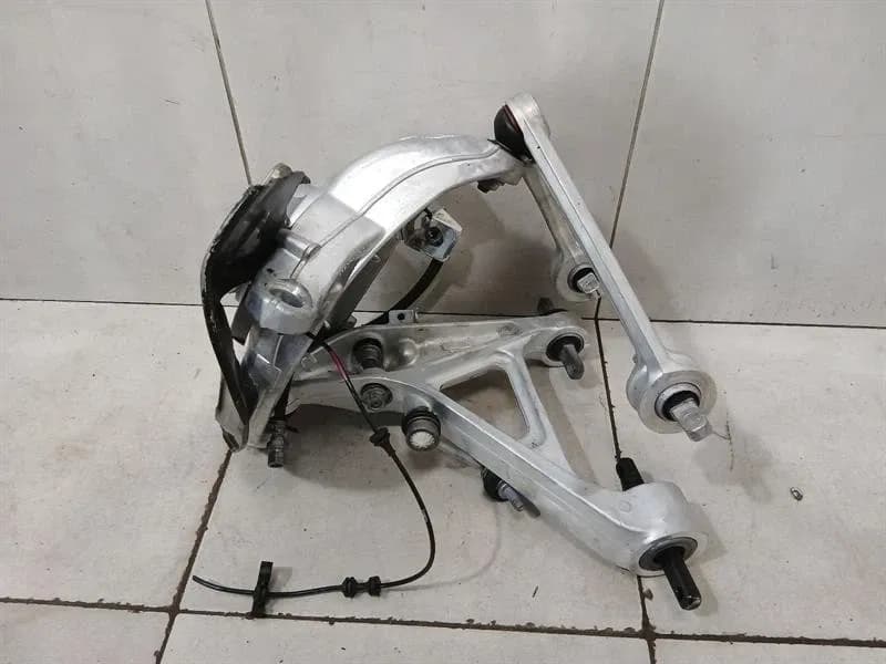 Ferrari SF90 F173 Right Front Hub 862457 SF90 Wheel Bearing Housing Front Right
