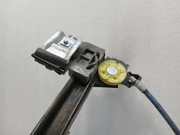 MASERATI Maserati Granturismo M145 Right Door Winder 069912100 Right Window Regulator — thumbnail 5