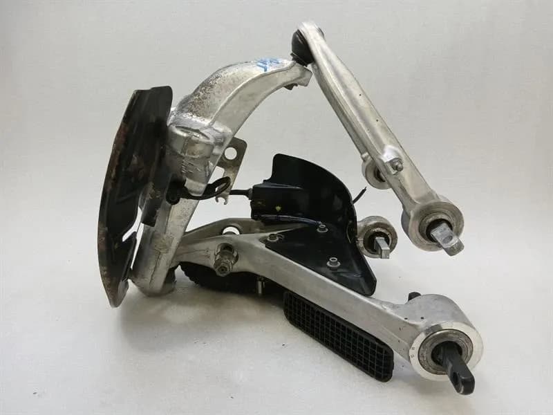 Ferrari 812 Superfast F152M Right Front Hub 328040 Wheel Bearing Housing Front Right