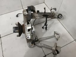 PORSCHE Porsche 911 992 GT3 Right Front Hub 9GT407246C Wheel Bearing Housing Front Right — thumbnail 2