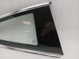 PORSCHE Porsche 911 992 GT3 right rear 1/4 glass 992845298AA door window rear Touring — thumbnail 3