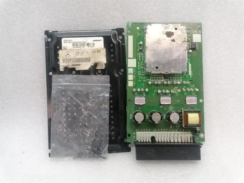 Maybach 62 V240 Amplifier a2408203389 Spares or Repair Spares Repair