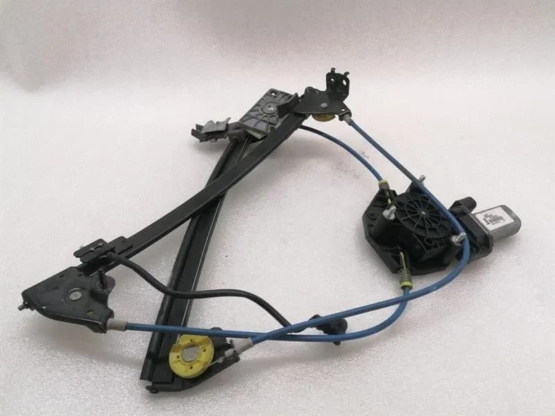 FERRARI Ferrari 812 Superfast F152M Right Front Door Winder 88063300 Window Regulator Right