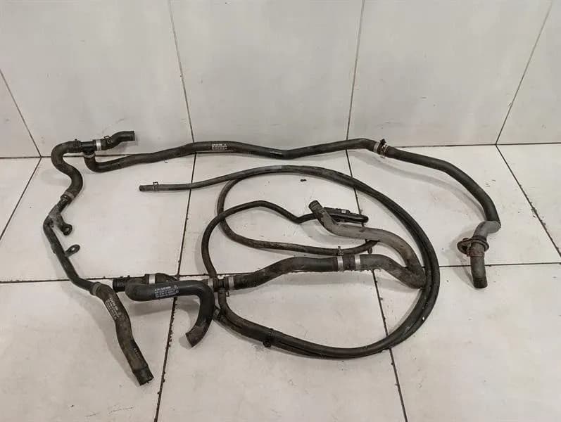 Maybach 62 V240 cooling pipe A2408300996 cooling water hose hose set