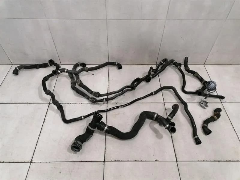 MERCEDES GT 4-DOOR X290 GT63S AMG Cooling Pipe A2135011601 Coolant Hose