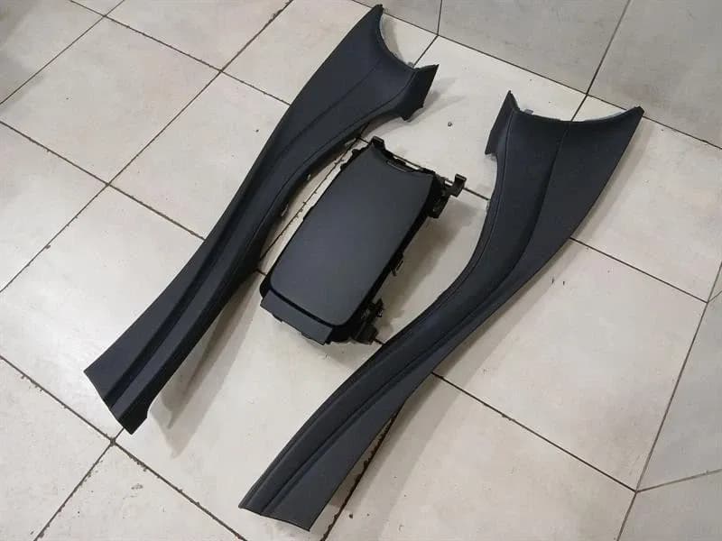 MERCEDES-BENZ Mercedes GT R190 Center Console Trim A1906802902 Storage Compartment Center Console