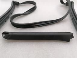 PORSCHE Porsche 911 996 roof frame seal 99656102700 roof frame seal — thumbnail 2