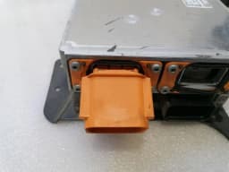 PORSCHE Porsche Taycan 9J high-voltage charger 5QE915684CR charger high-voltage battery — thumbnail 4