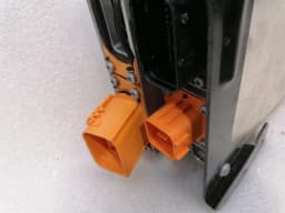 PORSCHE Porsche Taycan 9J high-voltage charger 5QE915684CR charger high-voltage battery — thumbnail 7