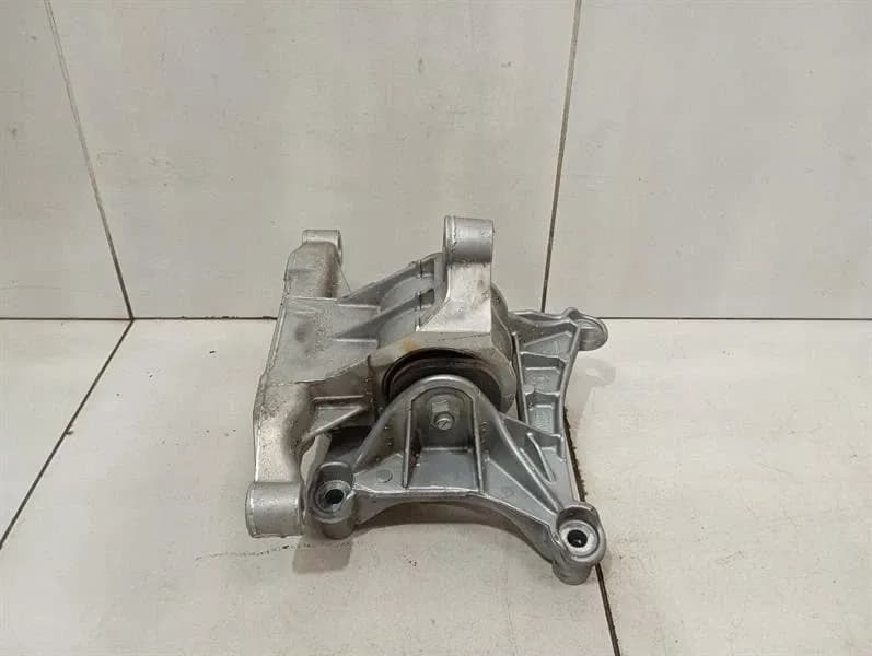PORSCHE Porsche Cayman 981 engine mount 9A1375011 engine mount 9A137514601