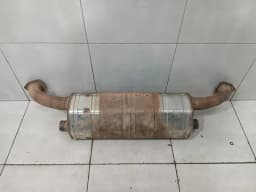 PORSCHE Porsche 991 exhaust silencer 99111143104 exhaust muffler defects — thumbnail 1