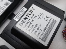 BENTLEY 11-18 Bentley Continental GT W12 Engine ECU Set 07C907309 ECU 3D0909137F — thumbnail 4