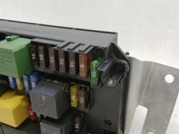 MERCEDES-BENZ Mercedes GT R190 Roadster Fuse Box A2129006129 Fuse Box — thumbnail 6
