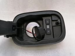 BENTLEY Bentley Bentayga 36A MK2 fuel filler cap 36A810591D fuel cap tank flap — thumbnail 4