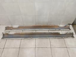 MERCEDES-BENZ Mercedes C63 W204 side skirt set A2046980754 AMG side sills set defects — thumbnail 7