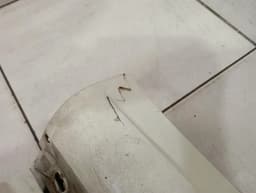 MERCEDES-BENZ Mercedes C63 W204 side skirt set A2046980754 AMG side sills set defects — thumbnail 6