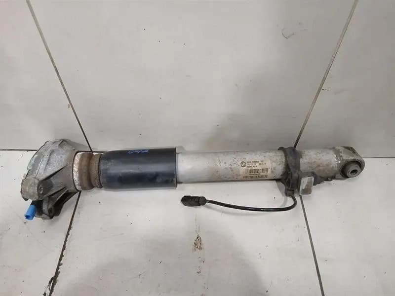 BMW BMW M4 F82 shock absorber rear 8008629 EDC LH shock absorber rear