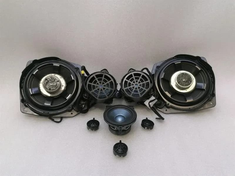 Mercedes S-Class W221 Logic 7 Speakers A2218205802 Speakers A2218205902