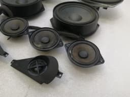 BENTLEY Bentley Continental GT W12 Speaker Set 3W0035411N Speaker Set Faulty — thumbnail 2