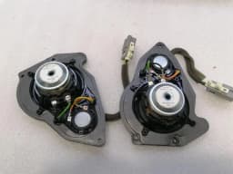 ASTON MARTIN Aston Martin Vanquish AM310 Speakers CD33-18C956-AA B&O SET Speakers LOT — thumbnail 8