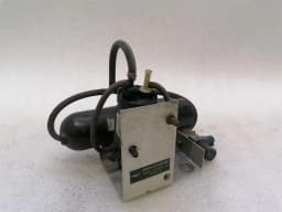 ASTON MARTIN Aston Martin Rapide 10-14 Vacuum Pump 4g43-2c529-bc Vacuum Pump — thumbnail 3