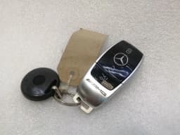 MERCEDES-BENZ Mercedes C Class W205 AMG Key Fob Keyring Key — thumbnail 2