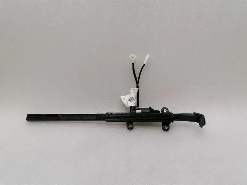 FERRARI Ferrari FF F151 20556 Right Seatbelt Feeder 81913500 Belt Extension