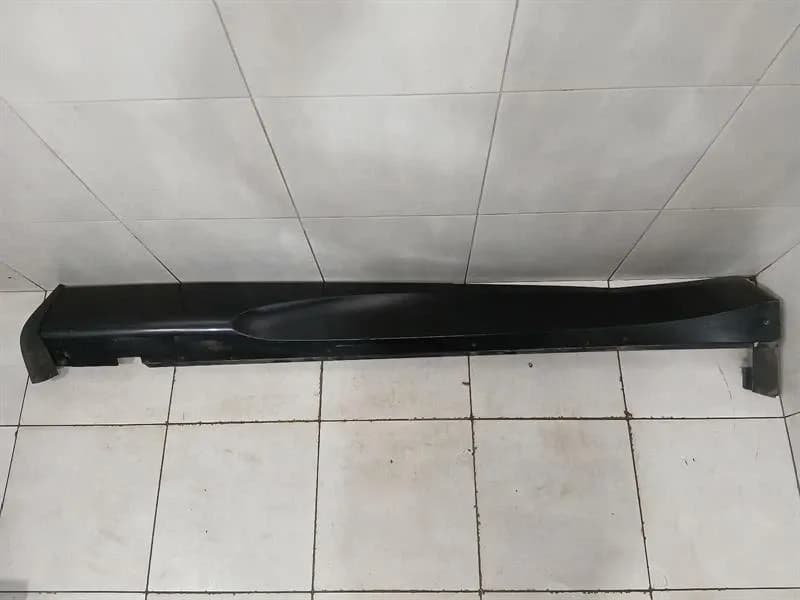 Aston Martin Vanquish S 04-07 V12 side skirt 1R12-830141-AF LEFT side skirts