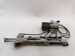 MAYBACH Maybach 62 V240 A2407300635 rear right door closer door closer rear right — thumbnail 6
