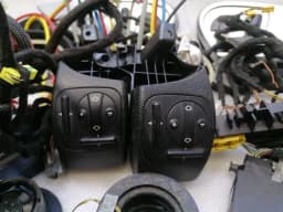 MERCEDES-BENZ Mercedes ML W164 L + R Seat Parts Set A1648704310 Seat Parts Switch — thumbnail 5