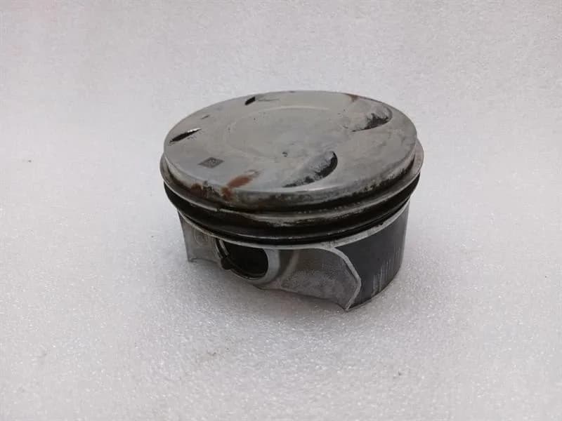Porsche Panamera 976 G3 2024-2026 Piston PAB107066C RH 1-3 Piston