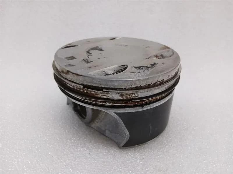 Porsche Panamera 976 G3 2024-2026 Piston PAB107066C RH 1-3 Piston
