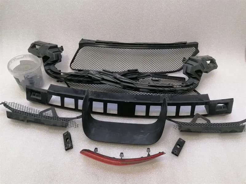 PORSCHE Porsche 991.2 GT3 rear bumper parts 99150565180 rear bumper parts defects