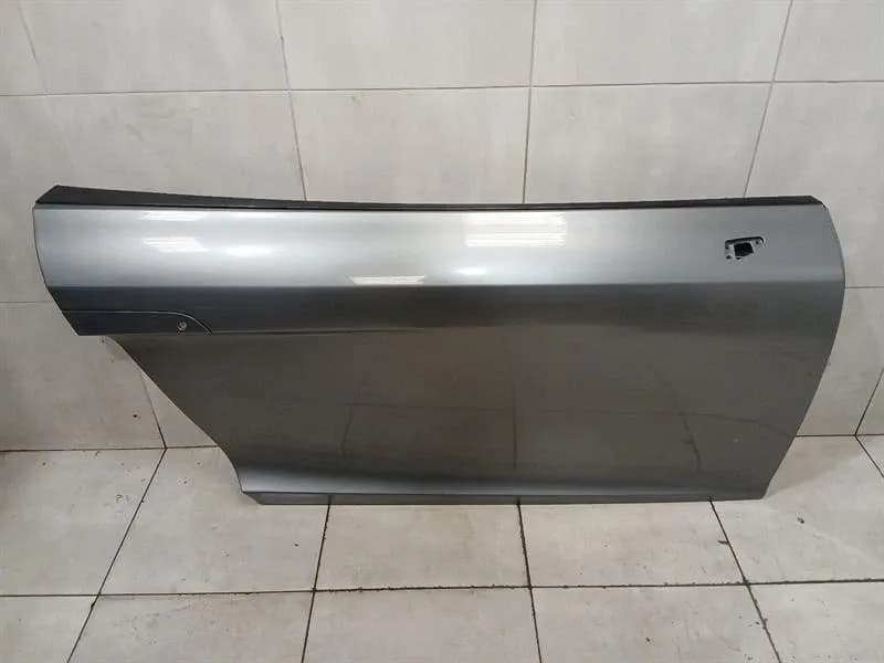 Audi R8 Type 42 5.2 V10 Coupe Right Front Door 420831052C Coupe Door Front Right