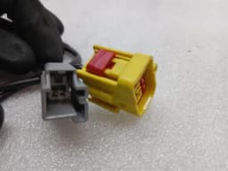 ASTON MARTIN Aston Martin Vanquish AM310 Right SeatbeltTensioner DD33-610E54-AA Seat Belt Tensioner — thumbnail 4