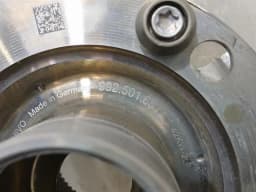 PORSCHE MK2 GTS PORSCHE 911 992 Right Rear Hub 992505052GY Wheel Bearing Housing Center Lock — thumbnail 4