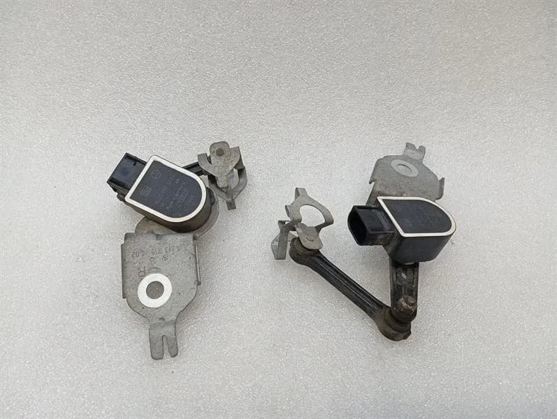 MERCEDES-BENZ MERCEDES C Class W205 Level Sensor A2139053302 Level A0009053704 Set