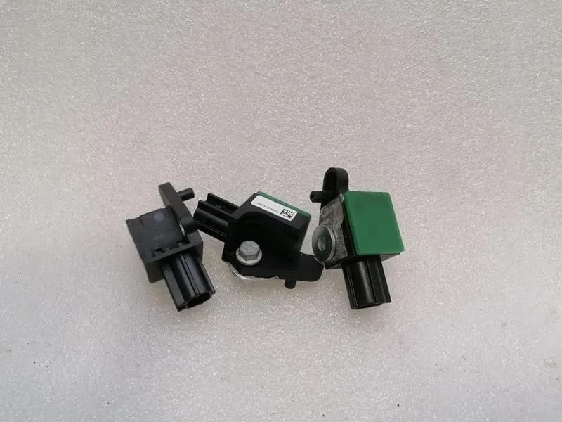 FERRARI Ferrari 458 F142 Spider Crash Sensor Set Of 3 220245-101 Impact Sensor