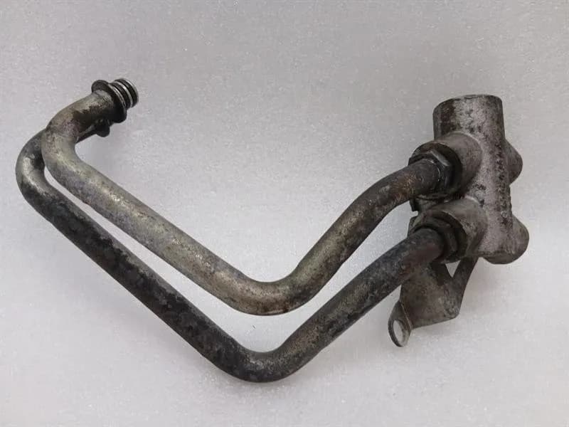 Aston Martin Vanquish Thermostat Housing 4G43-6L635-AA Thermostat Housing