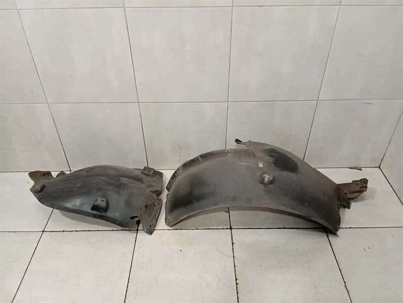 PORSCHE Porsche 911 996 Wheel Arch Liner RR 99650462402 Wheel Arch Cover 99650457401