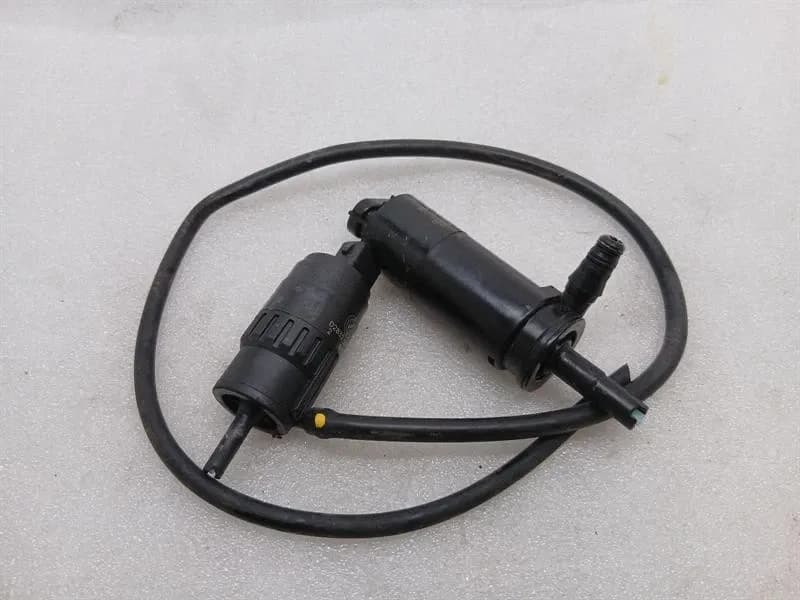 FERRARI Ferrari California T F149 14-17 washer fluid pump 81632900 washer water pump