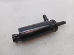 FERRARI Ferrari California T F149 14-17 washer fluid pump 81632900 washer water pump — thumbnail 5