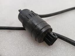 FERRARI Ferrari California T F149 14-17 washer fluid pump 81632900 washer water pump — thumbnail 4