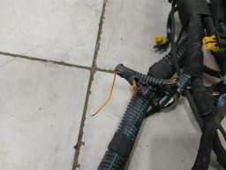 FERRARI Ferrari California T F149 14-17 Wiring Loom 320149 Front LHD Faulty Wiring Harness — thumbnail 5