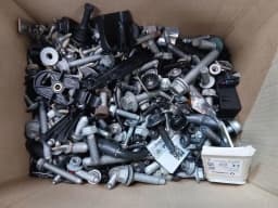 PORSCHE PORSCHE 911 992 SCREWS BOLTS FROM ONE CAR SET BOLTS — thumbnail 1