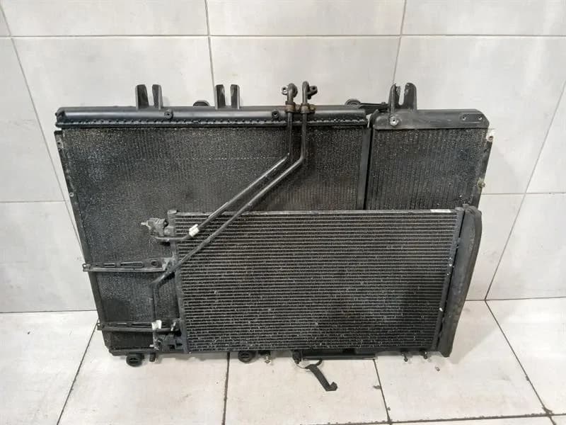 Ferrari 812 Superfast F152M V12 Radiator Pack 319867 Radiator Pack